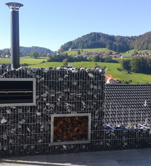 Steinkorb Mit Grilleinsatz Und Holzlager 9502 Braunau