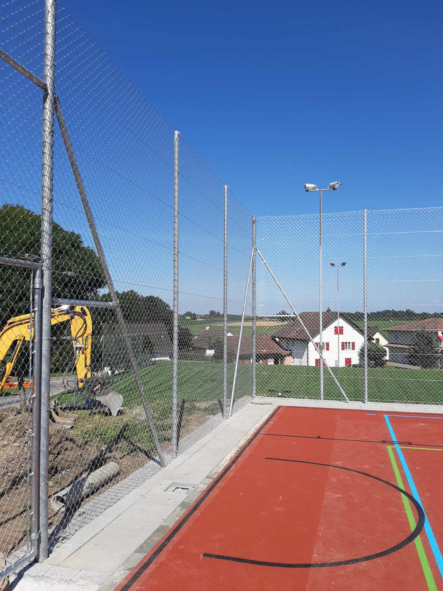 Ballfangzaun Diagonal Geflecht 8914 Aeugst am Albis