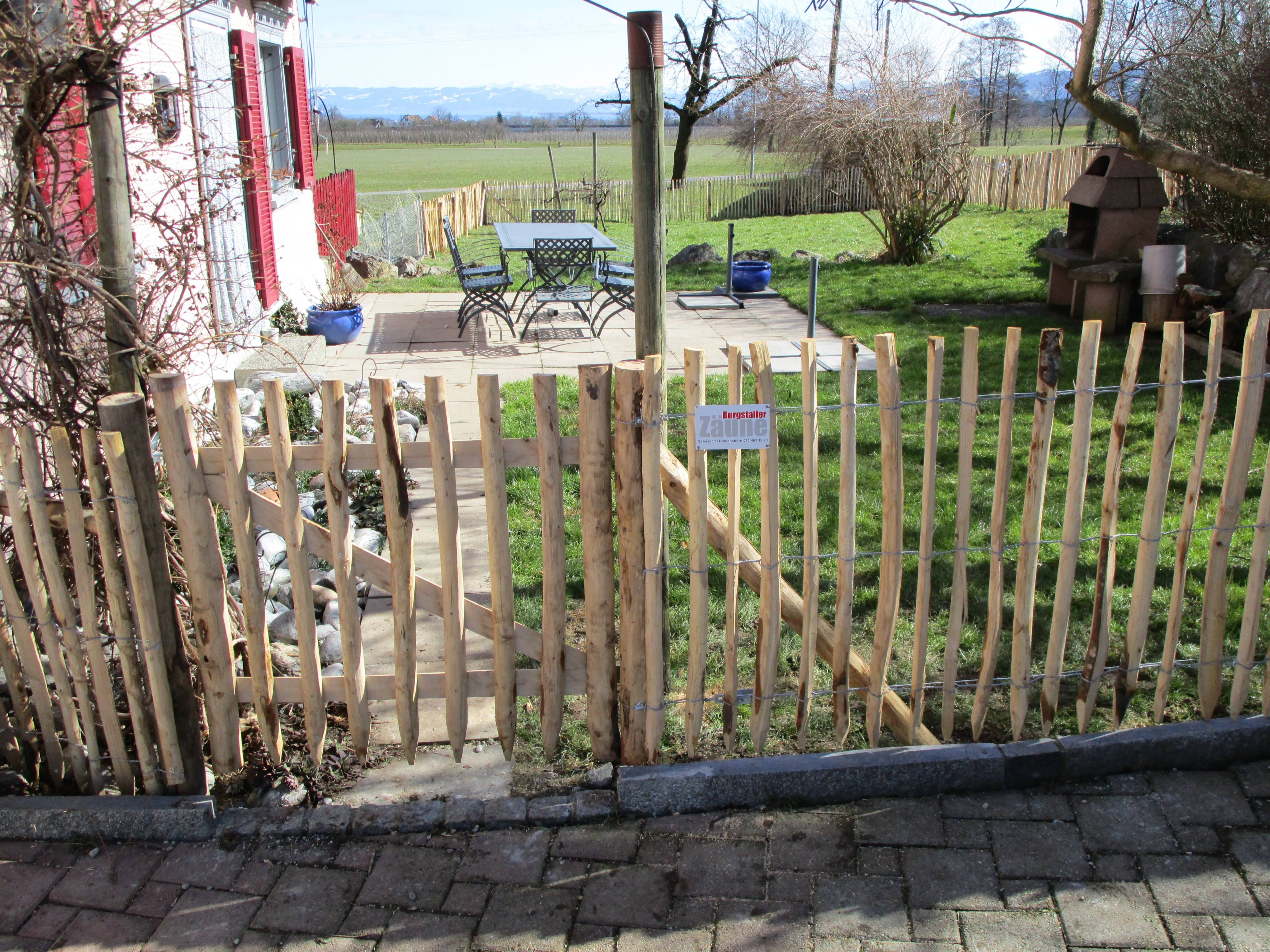 Staketenzaun Tor Kastanienholz 01 8166 Niederweningen